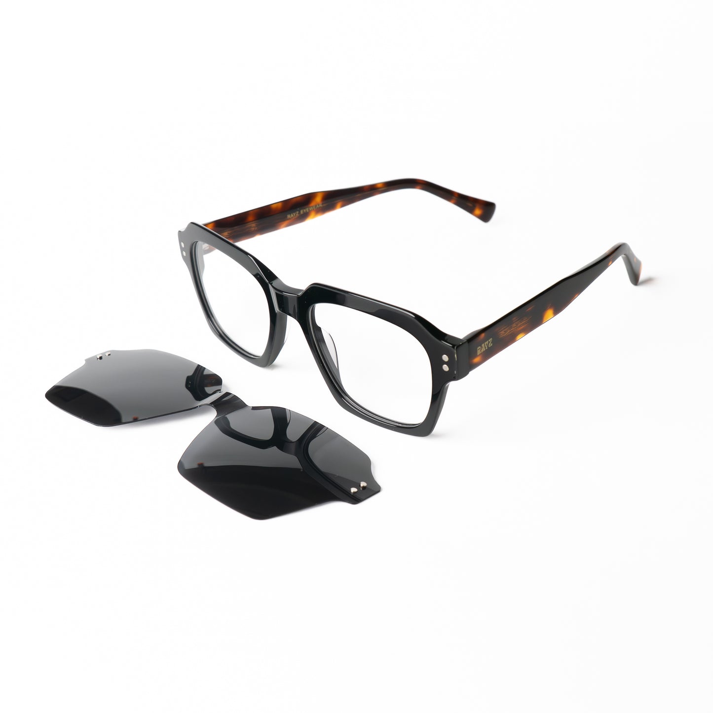 Dot Noir-leopard Lunettes Clip-Ons pour Hommes et Femmes Photo de Côté - RAYZ Eyewear Marque de Lunettes Marocaine
