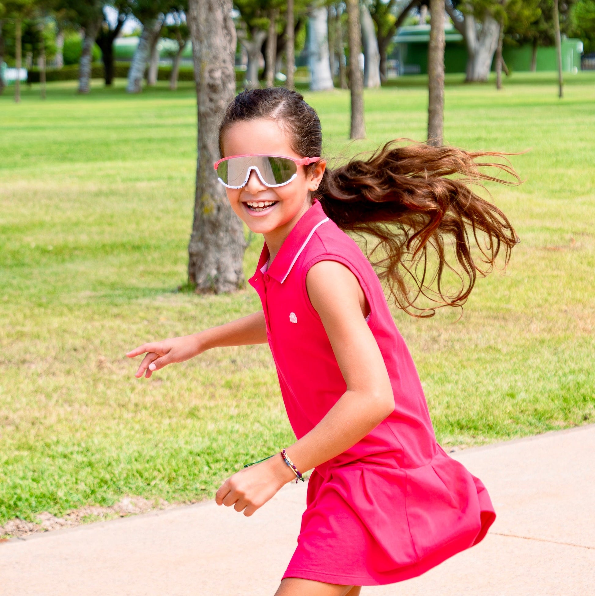 Eli rose Lunettes de Vue pour enfants Photo de Porté - RAYZ Eyewear Marque de Lunettes Marocaine