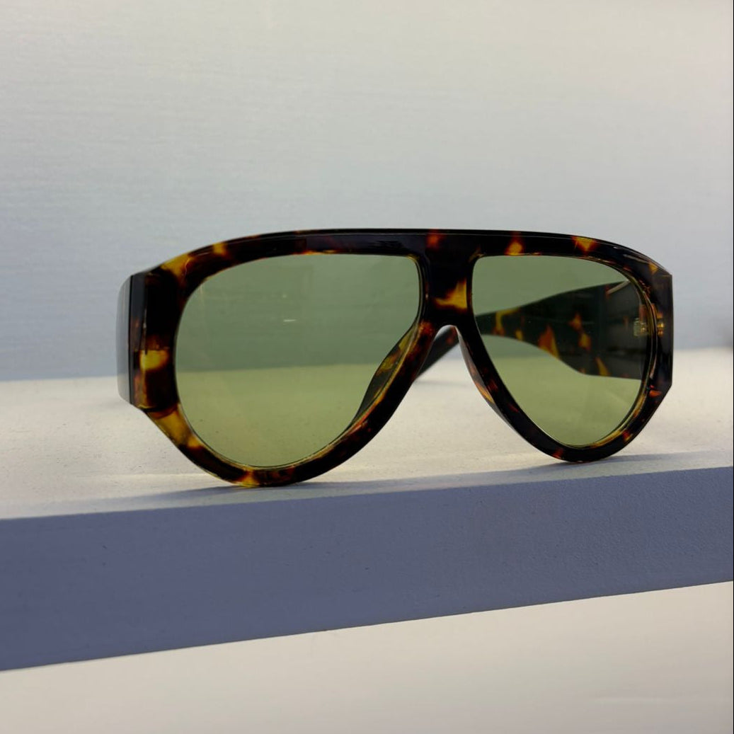 F25 vert-leopard Lunettes de Soleil pour Hommes et Femmes Photo de Face - RAYZ Eyewear Marque de Lunettes Marocaine