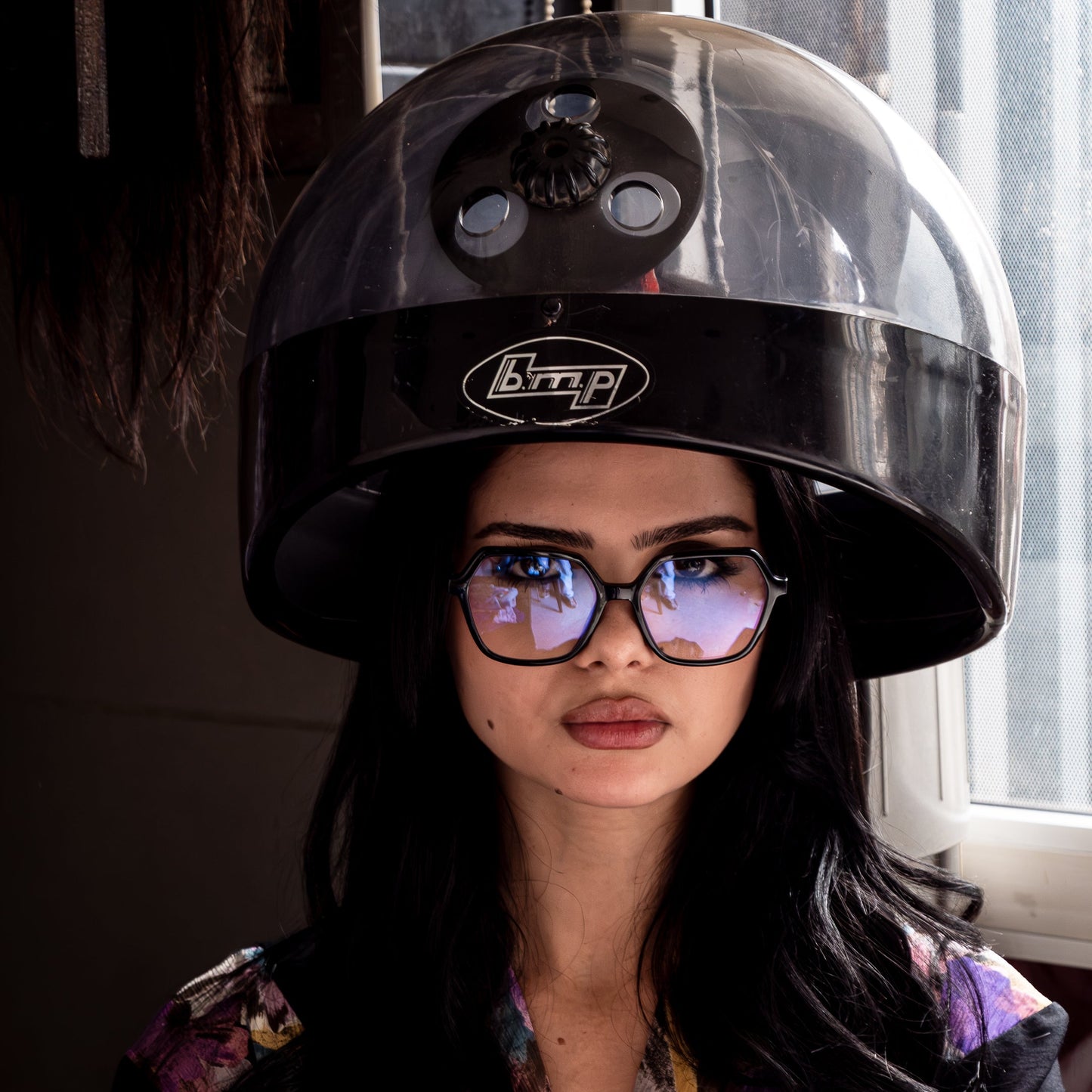 Honey Noir Lunettes de vue pour Hommes et Femmes Photo de porté - RAYZ Eyewear Marque de Lunettes Marocaine