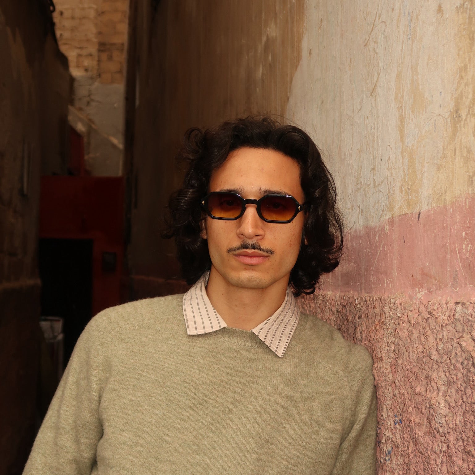 Kova noir-vert Lunettes de Soleil pour Hommes et Femmes Photo de porté - RAYZ Eyewear Marque de Lunettes Marocaine