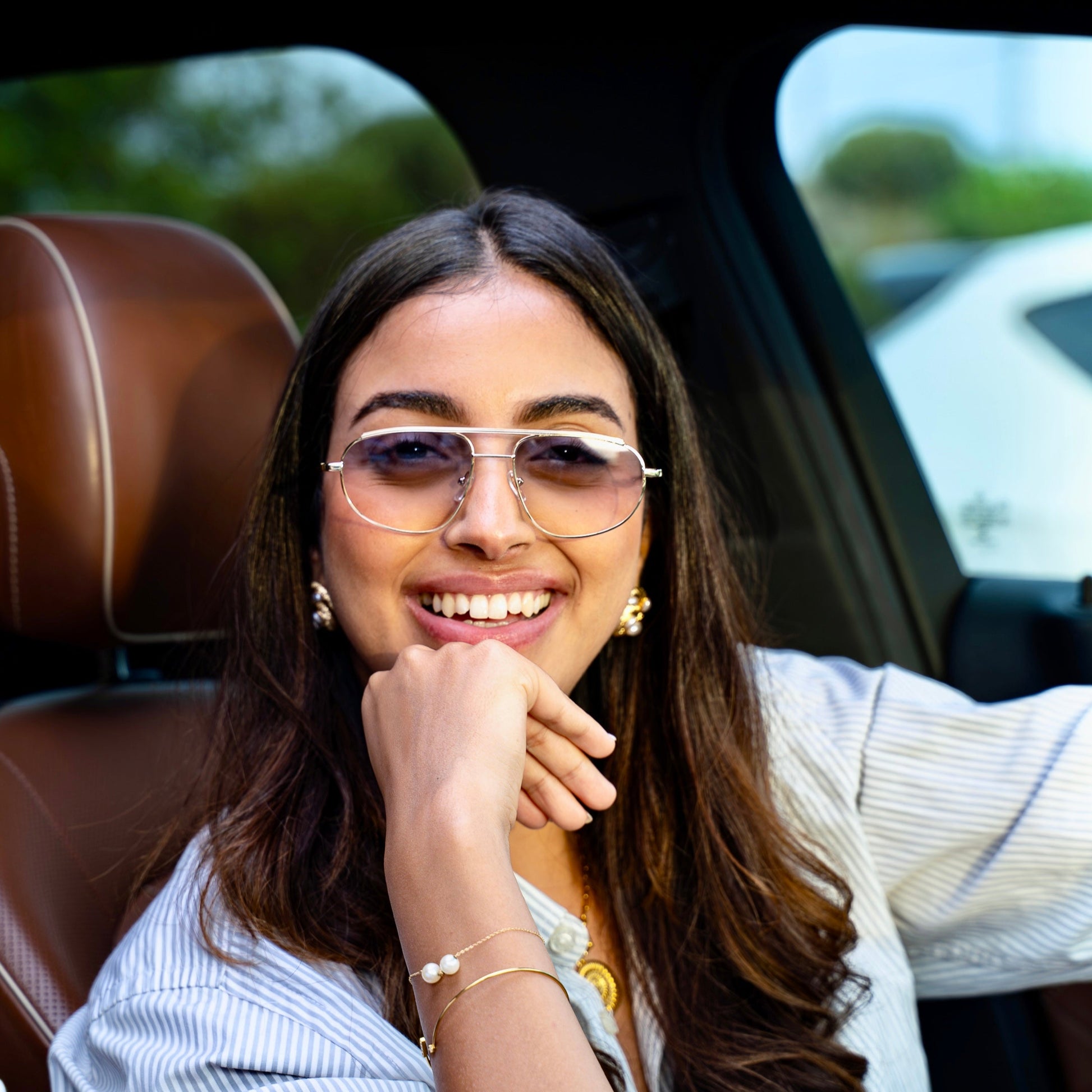 Oréa bleu Lunettes de Solaires pour Hommes et Femmes Photo de porte - RAYZ Eyewear Marque de Lunettes Marocaine.