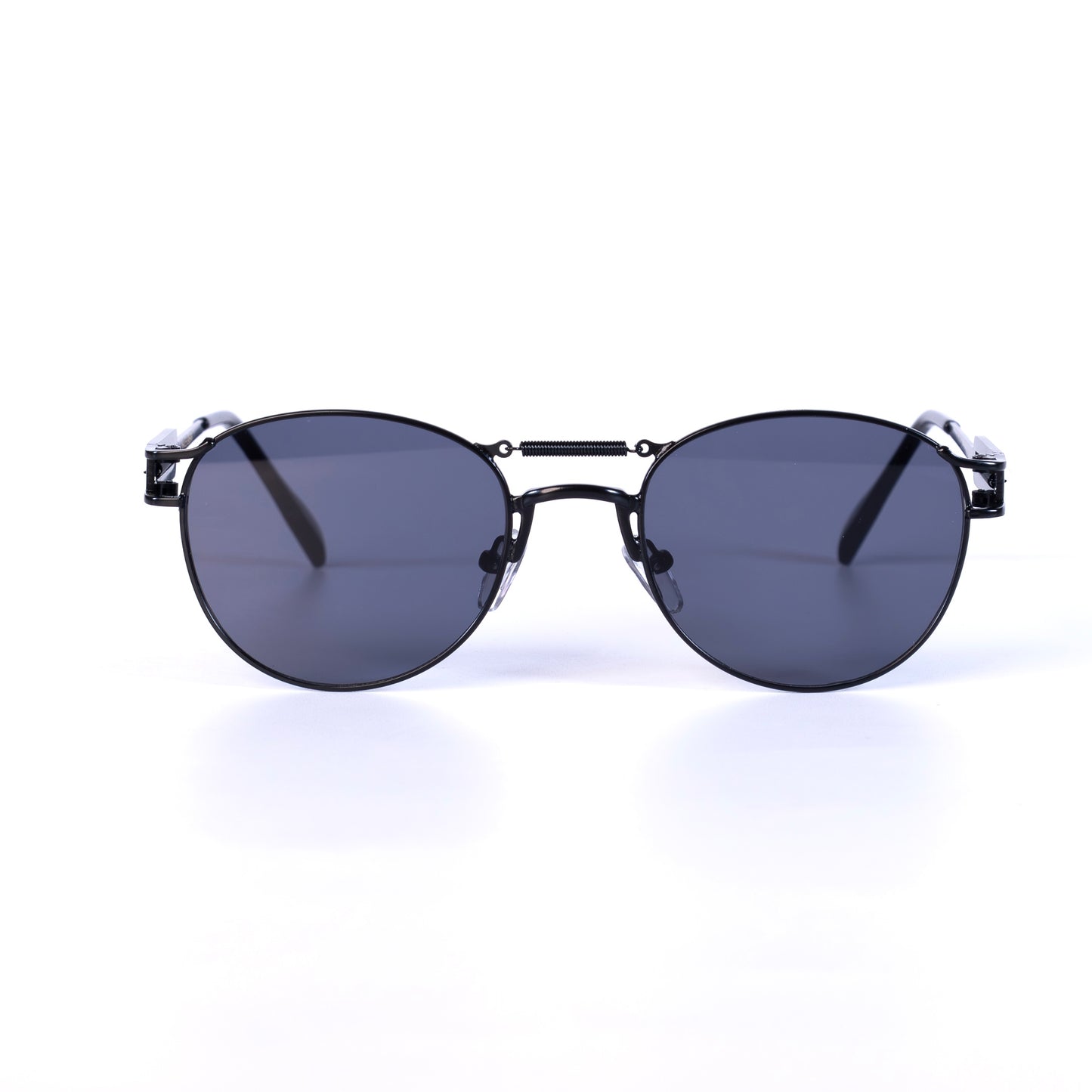 Riviera Noir Lunettes de Soleil pour Hommes et Femmes Photo de Face - RAYZ Eyewear Marque de Lunettes Marocaine