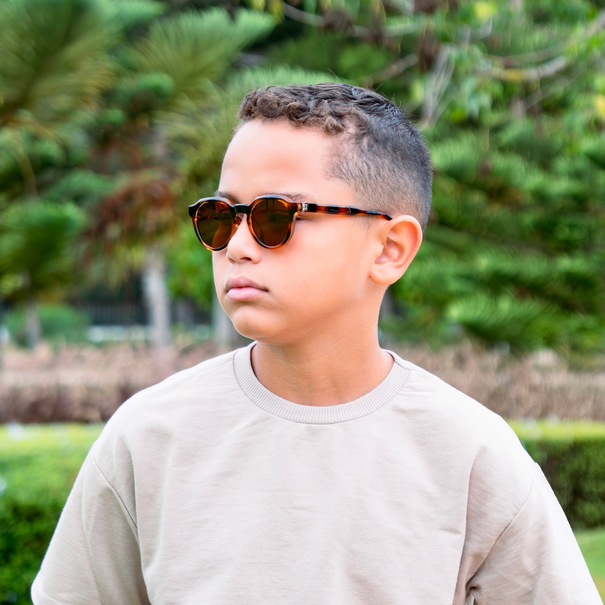 Spark Léopard  Lunettes de Soleil pour enfants Photo de Porté - RAYZ Eyewear Marque de Lunettes Marocaine