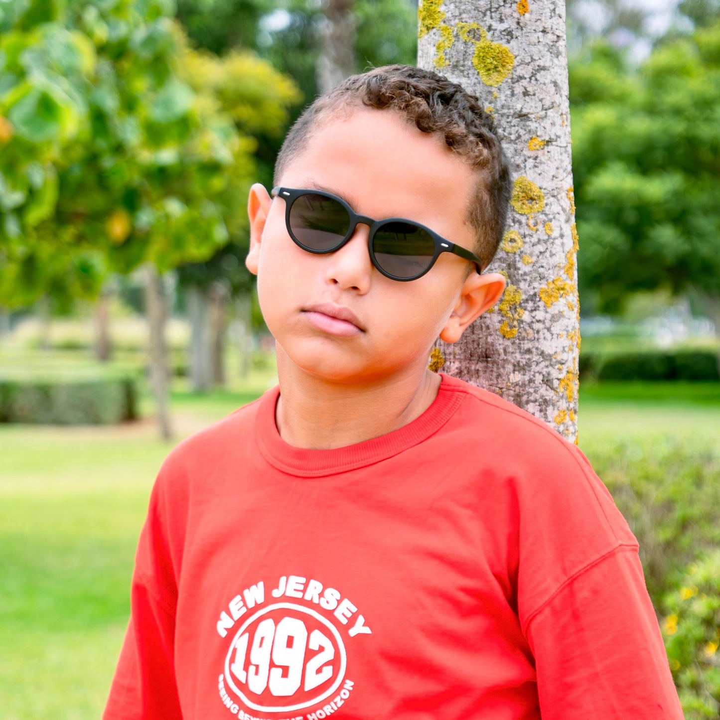 Tao noir Lunettes de Soleil pour enfants Photo de porté - RAYZ Eyewear Marque de Lunettes Marocaine