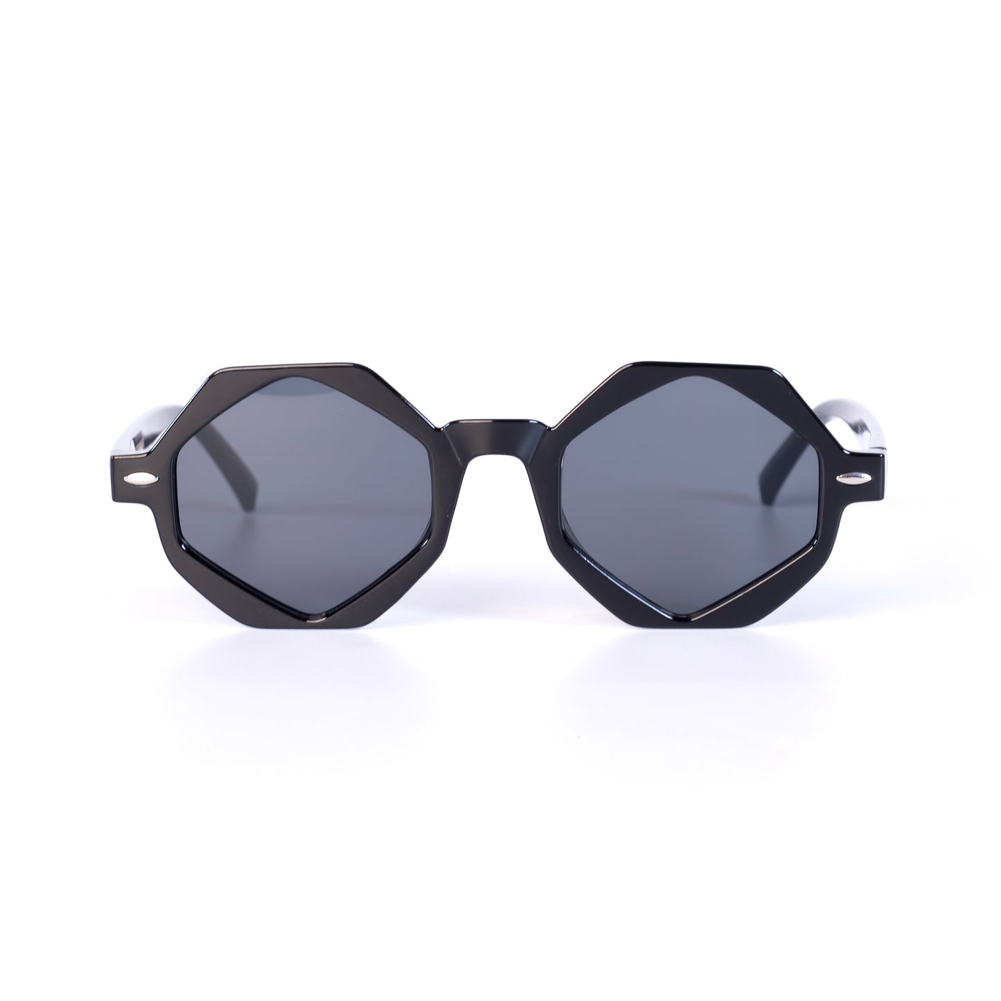 Torka Noir Lunettes de Soleil pour Hommes et Femmes Photo de Face - RAYZ Eyewear Marque de Lunettes Marocaine