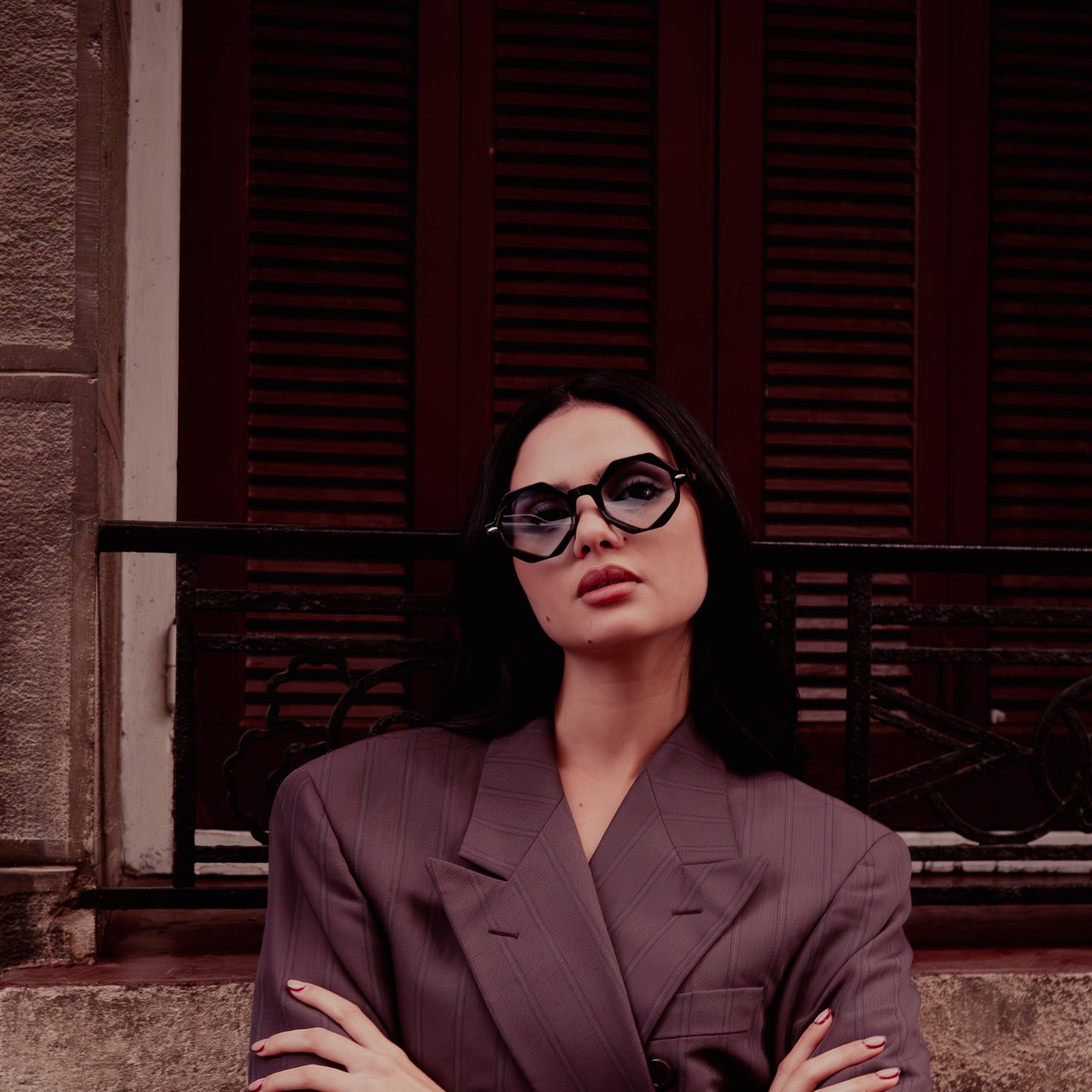 Torka bleu-noir Lunettes de Soleil pour Hommes et Femmes Photo de Porté - RAYZ Eyewear Marque de Lunettes Marocaine