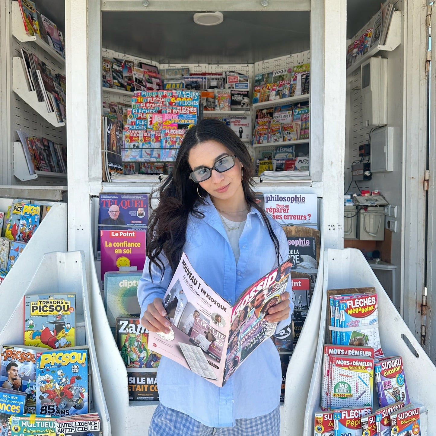 Vado bleu Lunettes de Soleil pour Hommes et Femmes Photo de porté - RAYZ Eyewear Marque de Lunettes Marocaine