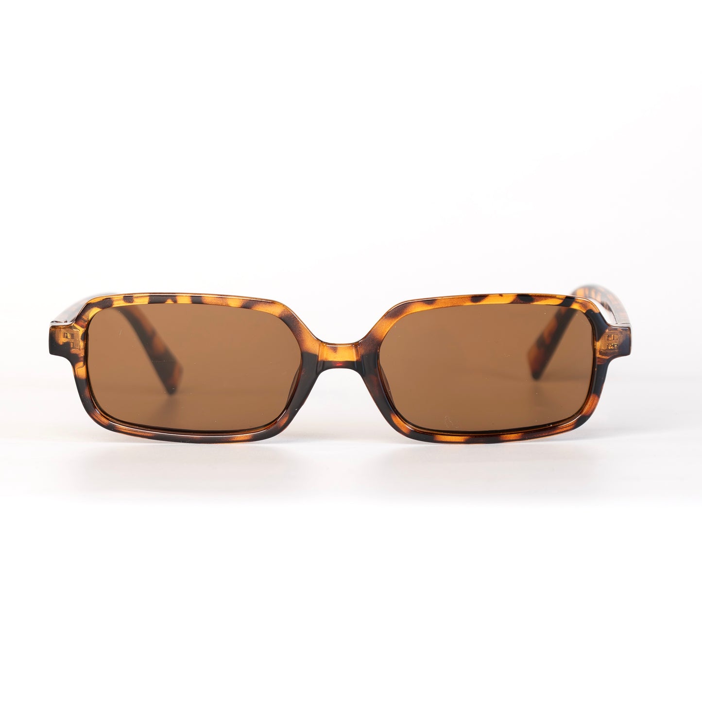 Vado leopard Lunettes de Soleil pour Hommes et Femmes Photo de Face - RAYZ Eyewear Marque de Lunettes Marocaine