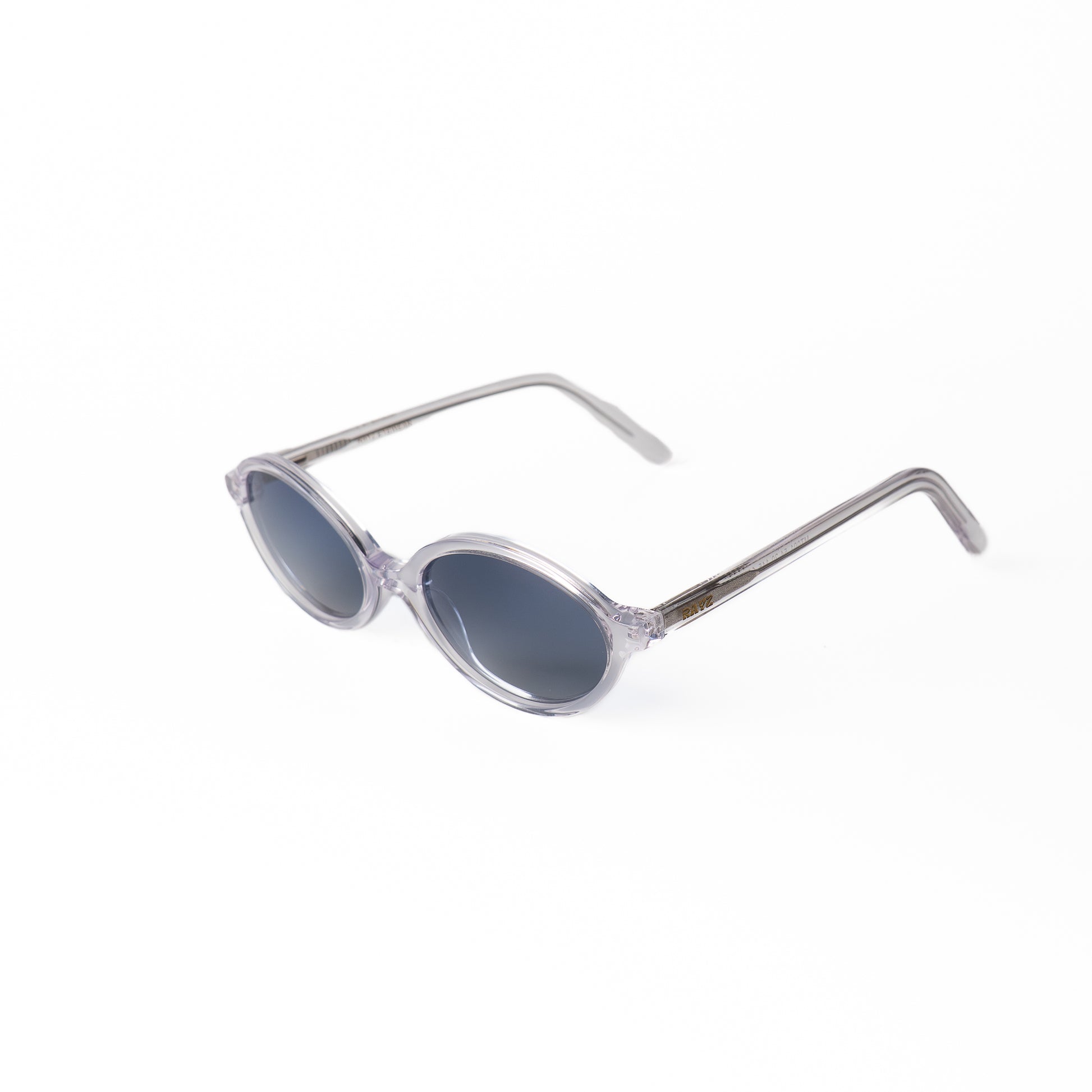 Yora Transparent-bleu Lunettes de Soleil pour Hommes et Femmes Photo de Côté - RAYZ Eyewear Marque de Lunettes Marocaine